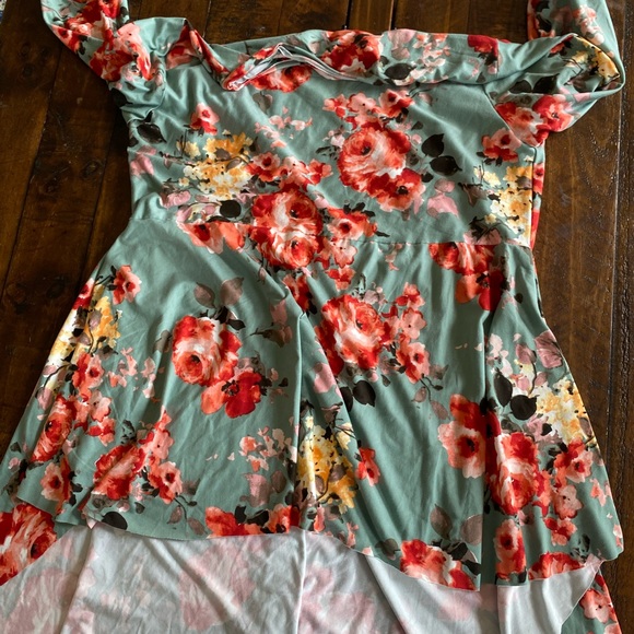 Shirt - Picture 2 of 2